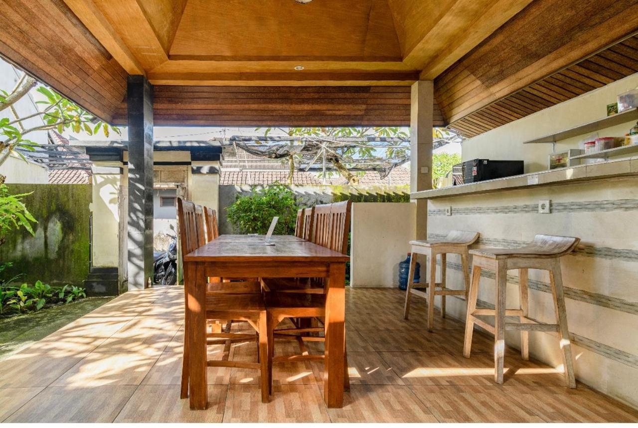 Pondok Chesia Homestay Canggu  Exterior photo